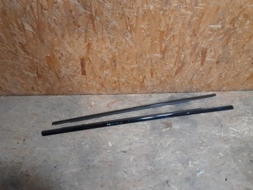 LIŠTA ZHRNUJÍCÍ PRAVÁ PŘEDNÍ ZADNÍ B TŘÍDA W246