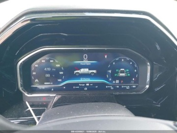 Chevrolet Silverado II 2023 Chevrolet Silverado 1500 Short Bed Rst 2023 5.3l 5.3 Benzyna 355KM, zdjęcie 10