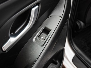 Hyundai i30 III Wagon Facelifting 1.5 T-GDI 48V 160KM 2023 HYUNDAI i30 1.5 T-GDI Smart DCT Combi 160KM 2023, zdjęcie 20