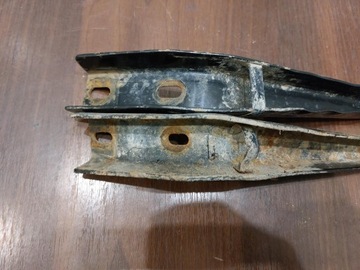 КРЕПЛЕНИЕ РУЧКИ РАМА LINHAI HYTRACK 260