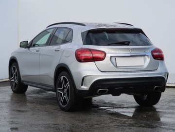 Mercedes GLA I Off-roader 2.0 220 184KM 2017 Mercedes GLA GLA 220 4MATIC, Salon Polska, zdjęcie 3