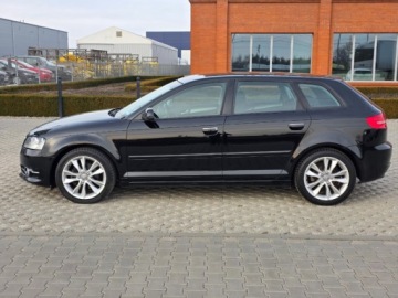 Audi A3 8P Hatchback 3d 1.4 TFSI 125KM 2011 Audi A3 Sportback 1.4 125PS Automat Nowy Rozrzad Czarna Gwarancja 1.4, zdjęcie 32