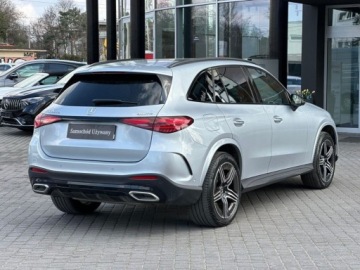 Mercedes GLC C254/X254 SUV 2.0 200 MHEV 204KM 2024 Mercedes-Benz GLC 300 e 4 MATIC Suv Pakiet PremiumPanoramaDigital LightSal, zdjęcie 5