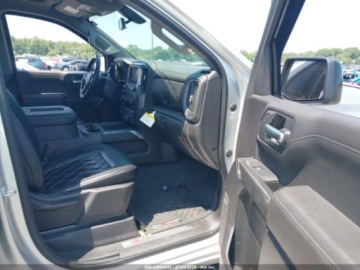 Chevrolet Silverado II 2021 Chevrolet Silverado 1500 Short Bed RST 2021 5.3l 5.3 Benzyna 355KM, zdjęcie 10