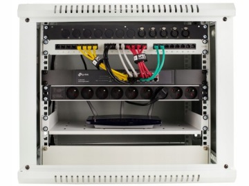 NEUTRIK NC3FD-L-1 XLR 3-контактная панельная розетка