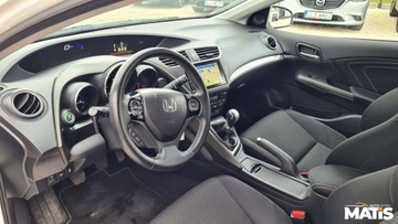 Honda Civic IX Hatchback 5d Facelifting 1.4 i-VTEC 100KM 2016 Honda Civic 1.4Benz manual Navi Kamera climatronic biala perla 1.3 99KM, zdjęcie 29