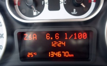 Fiat 500L Trekking Seria 1 1.4 16V 95KM 2014 Fiat 500L 1.4 95KM Klimatyzacja Nawigacja Zarejestrowany 1.4 Benzyna 95KM, zdjęcie 26