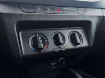 Skoda Fabia III Hatchback Facelifting 1.0 TSI 95KM 2020 Skoda Fabia 1.0TSI 95KM Ambition SalonPL Bluetooth Czujniki FV23 Benzyna, zdjęcie 21