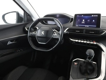 Peugeot 3008 II Crossover 1.5 BlueHDI 130KM 2018 Peugeot 3008 Virtual Navi Czujniki parkowania, zdjęcie 11