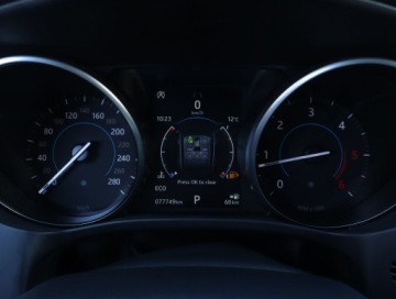 Jaguar F-Pace SUV 2.0 i4D 180KM 2017 Jaguar F-Pace 20d AWD, Serwis ASO, 177 KM, 4X4, zdjęcie 10