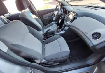 Chevrolet Cruze Sedan 1.6 i 113KM 2010 Chevrolet Cruze 1.6 LPG Nowy Rozrzad 1.6 BenzynaLPG 113KM, zdjęcie 9
