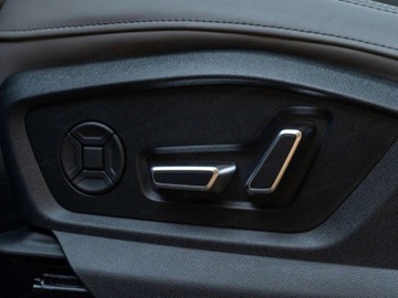 Audi Q8 SQ8 4.0 TFSI 507KM 2025 AUDI Q8 SQ8 TFSI quattro Suv 4.0 (507KM) 2025, zdjęcie 4