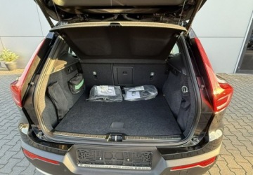 Volvo XC40 Crossover Plug-In Facelifting 1.5 T4 211KM 2022 Volvo XC 40 Plug-In T4 Navi Virtual Parktronic Tempomat FV23, zdjęcie 4