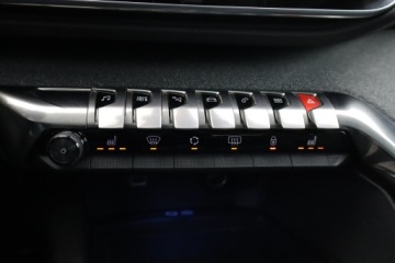 Peugeot 3008 II Crossover Facelifting  1.2 PureTech 130KM 2021 Peugeot 3008 1.2 PureTech, Salon Polska, zdjęcie 19