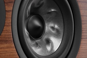 Polk Audio Reserve R300 — центральный динамик из орехового дерева