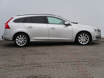 Volvo V60 I Kombi Facelifting 2.0 D2 DRIVE-E 120KM 2016 Volvo V60 D2 2.0, 1. Właściciel, Skóra, Klima, zdjęcie 5