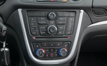 Opel Mokka I SUV 1.4 Turbo ECOTEC 140KM 2015 Opel Mokka 1,4 T 140 KM Automat LED Nawigacja BI-Xenon Klimatronik 1.4, zdjęcie 31