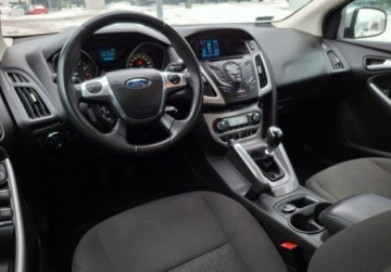 Ford Focus III Kombi 1.0 EcoBoost 125KM 2013 Ford Focus Ford Focus 1.0 Ecoboost, Salon Pl, 2kpl. opon. Benzyna 125KM, zdjęcie 11