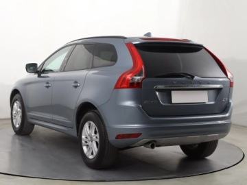 Volvo XC60 I SUV Facelifting 2.0 D3 DRIVE-E 150KM 2017 Volvo XC60 D3, Salon Polska, Automat, Klima, zdjęcie 3