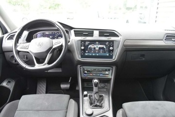 Volkswagen Tiguan II SUV Facelifting 2.0 TDI 200KM 2021 Volkswagen Tiguan TDI 200KM Allspace DSG 4x4 Elegance LEDMatrix Hak Panora, zdjęcie 9