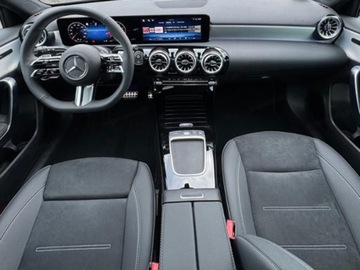 Mercedes Klasa A W177/V177 Hatchback Facelifting 2.0 220 190KM 2025 A Klasa 220 4-Matic AMG Line 2.0 (190KM) 2025, zdjęcie 7
