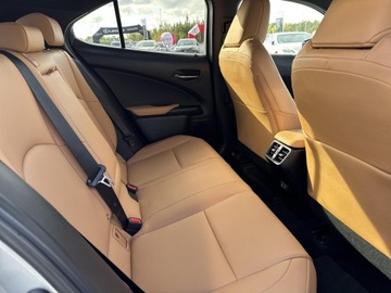 Lexus UX Crossover Facelifting 2.0 250h 184KM 2023 Lexus UX 250h GPF F Sport Design 2WD 250h GPF F Sp, zdjęcie 9