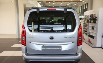 Toyota 2022 Toyota Proace City Verso City Verso 1.2 D-4T Family Aut. 1.2 Benzyna 130KM, zdjęcie 4
