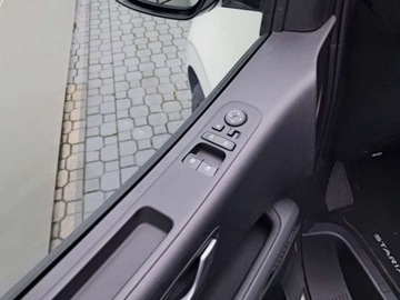 Hyundai Staria 1.6 T-GDI HEV 225KM 2025 Hyundai Staria HEV Luxury Dark 1.6 Hybryda 225KM, zdjęcie 8