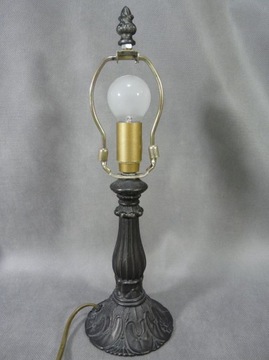 STOJĄCA LAMPA BEZ KLOSZA