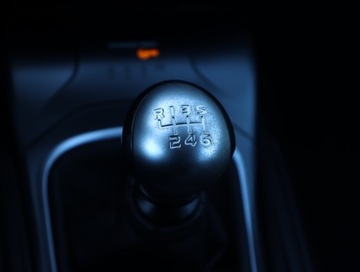 Toyota Avensis III Sedan Facelifting 2015 2.0 D-4D 143KM 2017 Toyota Avensis 2.0 D-4D, Salon Polska, Klima, zdjęcie 19