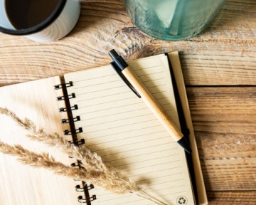 Записная книжка-органайзер A5 с гравировкой ручкой Фотография