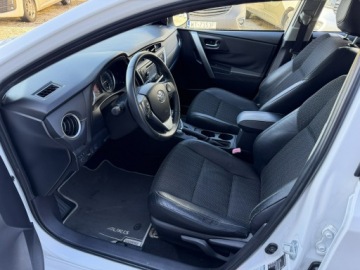 Toyota Auris II Hatchback 5d 1.8 HSD 136KM 2013 Toyota Auris 1.8 HSD136KM Prestige Skóra Kamera, zdjęcie 6