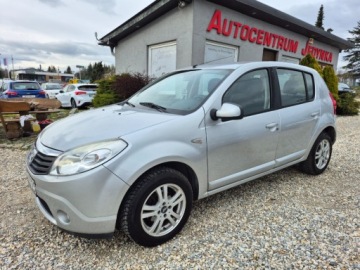 Dacia Sandero I Hatchback 5d 1.4 MPI 75KM 2008 Dacia Sandero Klimatyzacja Centralny Zamek El Szyby Nowe opony 1.4