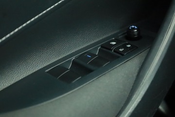 Toyota Corolla XII TS Kombi 1.2 Turbo D-4T 116KM 2019 Toyota Corolla 1.2 Turbo, Salon Polska, zdjęcie 13