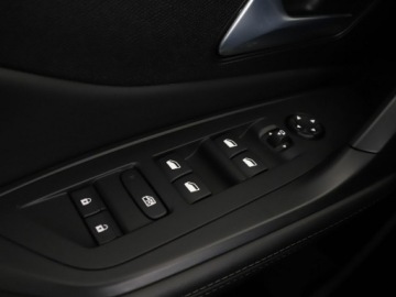 Peugeot 408 Crossover Plug-In 1.6 Plug-In Hybrid 180KM 2024 Peugeot 408 PHEV automat vitual cocpit navi klima, zdjęcie 39