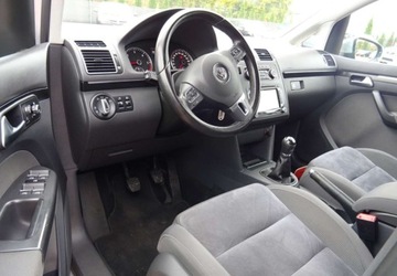 Volkswagen Touran II 2.0 TDI 140KM 2011 Volkswagen Touran 2.0tdi klima-el.szyby-OPLACONY 2.0 Diesel 140KM, zdjęcie 2