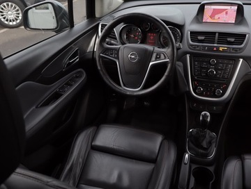 Opel Mokka I SUV 1.4 Turbo ECOTEC 140KM 2013 Opel Mokka 1.4 Turbo, 4X4, Navi, Klima, zdjęcie 6