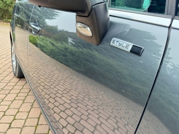 Peugeot 5008 I Minivan 1.6 HDi FAP 115KM 2013 Peugeot 5008 Style 1.6hdi 115KM 7-osob Sprawdz 1.6 Diesel 115KM, zdjęcie 27