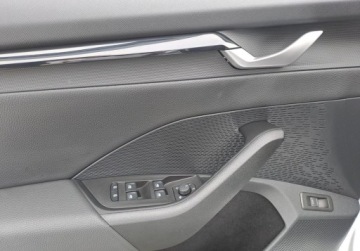 Skoda Octavia IV Liftback 1.5 TSI EVO 150KM 2024 Skoda Octavia SalonPL 1.5eTSI mHEV 150KM DSG Selection ASO Virtual Matrix, zdjęcie 16