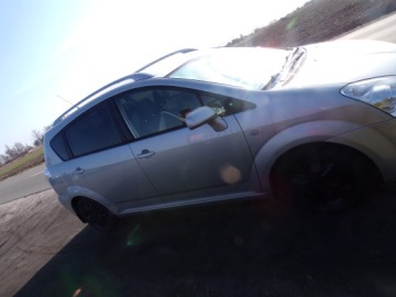 Toyota Corolla Verso E120 2.2 D-4D 136KM 2007 TOYOTA COROLLA VERSO 2.2 D4D 7-OSOBOWA ZAMIANA RATY, zdjęcie 2