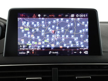 Peugeot 3008 II Crossover 2.0 BlueHDi 180KM 2018 Peugeot 3008 GT-Line 180KM Automat Navi Kamera, zdjęcie 25