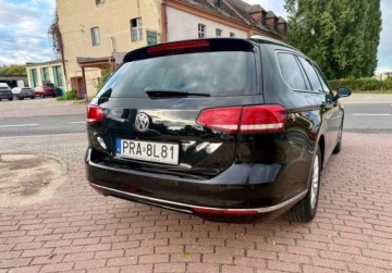 Volkswagen Passat B8 Variant 2.0 TDI BlueMotion SCR 150KM 2016 Volkswagen Passat 2.0Tdi 150PS NAVI EL.hak Extra stan 2.0 Diesel 150KM, zdjęcie 17