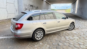 Skoda Superb II Kombi 2.0 TDI CR DPF 140KM 2010 Skoda Superb 2.0TDI 140KM DSG Po prostu - Sprawdz 2.0 Diesel 140KM, zdjęcie 2