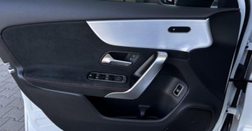 Mercedes Klasa A W177/V177 Hatchback Plug-In Facelifting 1.3 250e 218KM 2023 Mercedes-Benz Klasa A SalonPL A250e AMG LINE LED Hybryda Plug-In FV VAT23, zdjęcie 8