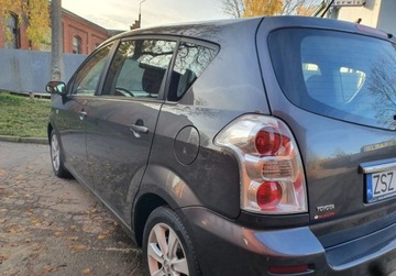 Toyota Corolla Verso AR10 2.2 D-4D 136KM 2008 Toyota Corolla Verso Bezwypadkowa 7-osobowa GetHelp 2.2 Diesel 136KM, zdjęcie 5