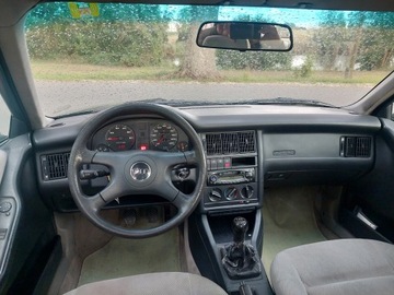 Audi 80 B4 Sedan 1.9 TDI 90KM 1993 AUDI 80 (8C2, B4) 1.9 TDI 90 KM Klimatyzacja ABS, zdjęcie 17