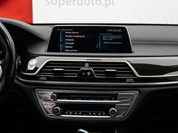 BMW Seria 7 G11-G12 Sedan 750i 450KM 2016 Od ręki - BMW Seria 7 750Li xDrive 450KM, zdjęcie 20