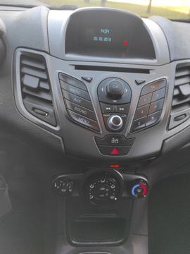 Ford Fiesta VII Hatchback 5d 1.4 Duratec 96KM 2013 Ford Fiesta Idealny stan Salonowy czujniki 1.4 Benzyna Lift 1.4 Benzyna, zdjęcie 16