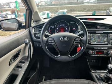Kia Ceed II Hatchback 5d Facelifting 1.6 GDI 135KM 2015 Kia Cee'd Serwisowany w Aso Kia, zdjęcie 9