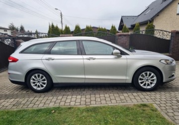 Ford Mondeo V Kombi 2.0 TDCi 150KM 2018 Ford Mondeo SW 2.0D 150PS Zadbane Bezwypadkowe Dodatkowe kola Po oplatach, zdjęcie 4